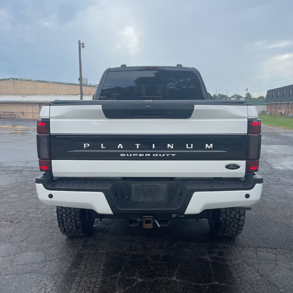 2022 Ford F-350 Super Duty Platinum