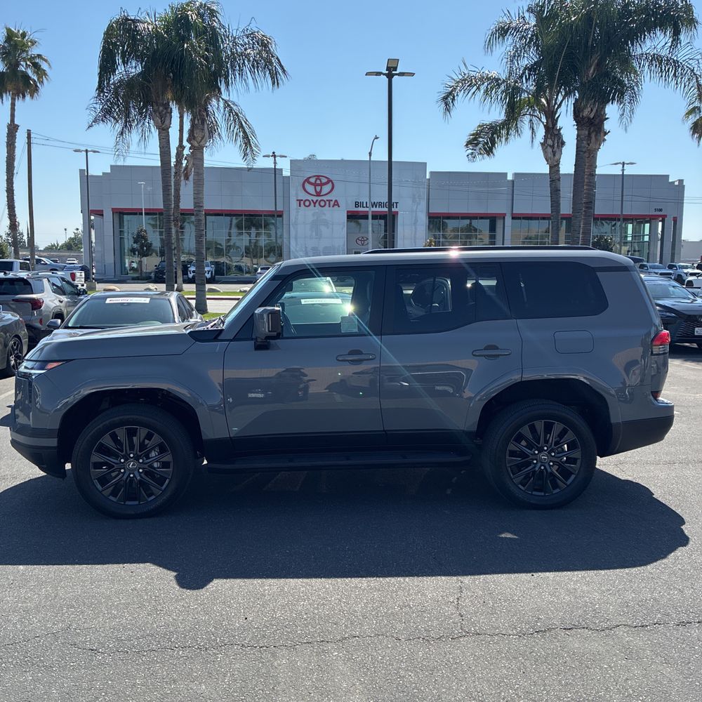2025 Lexus GX 550 Premium