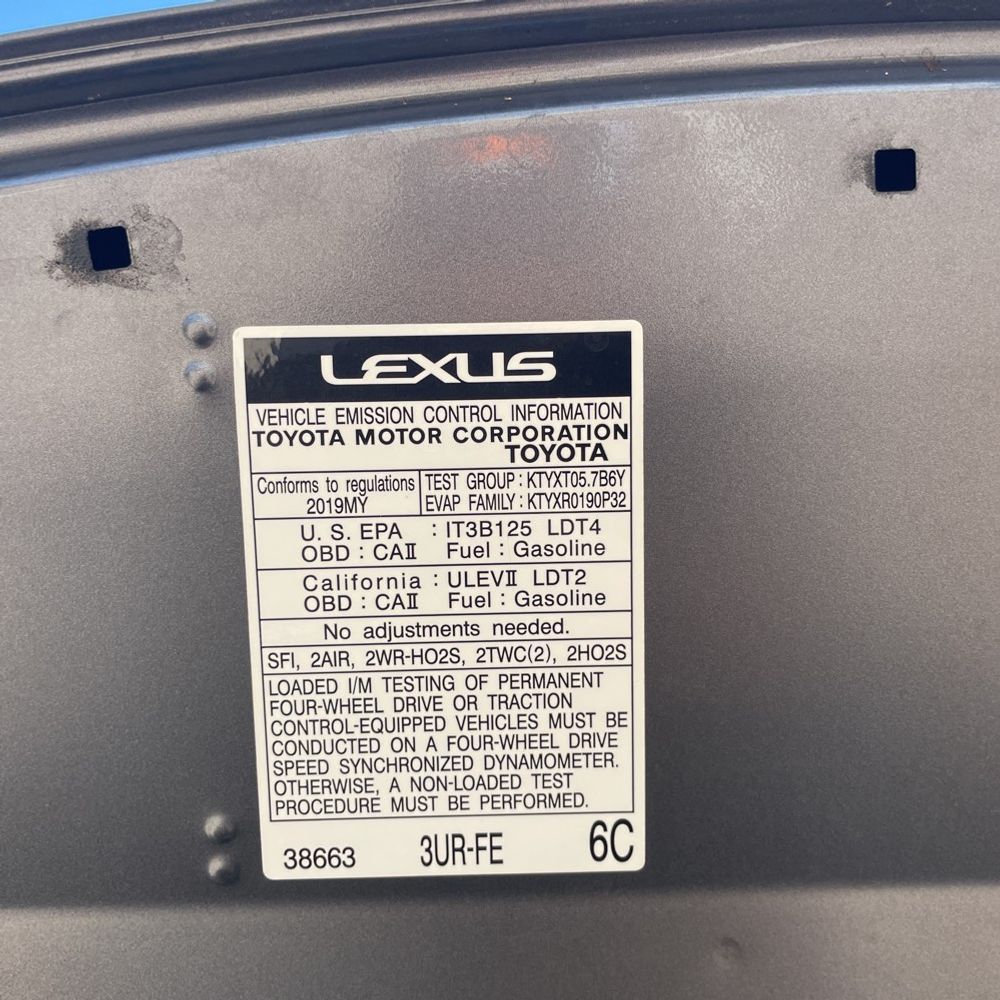 2019 Lexus LX 570 Two-Row