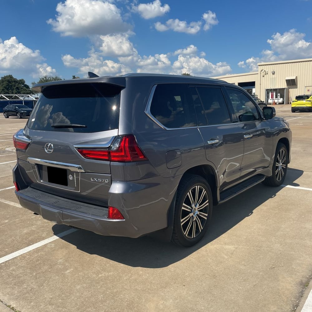2019 Lexus LX 570 Two-Row
