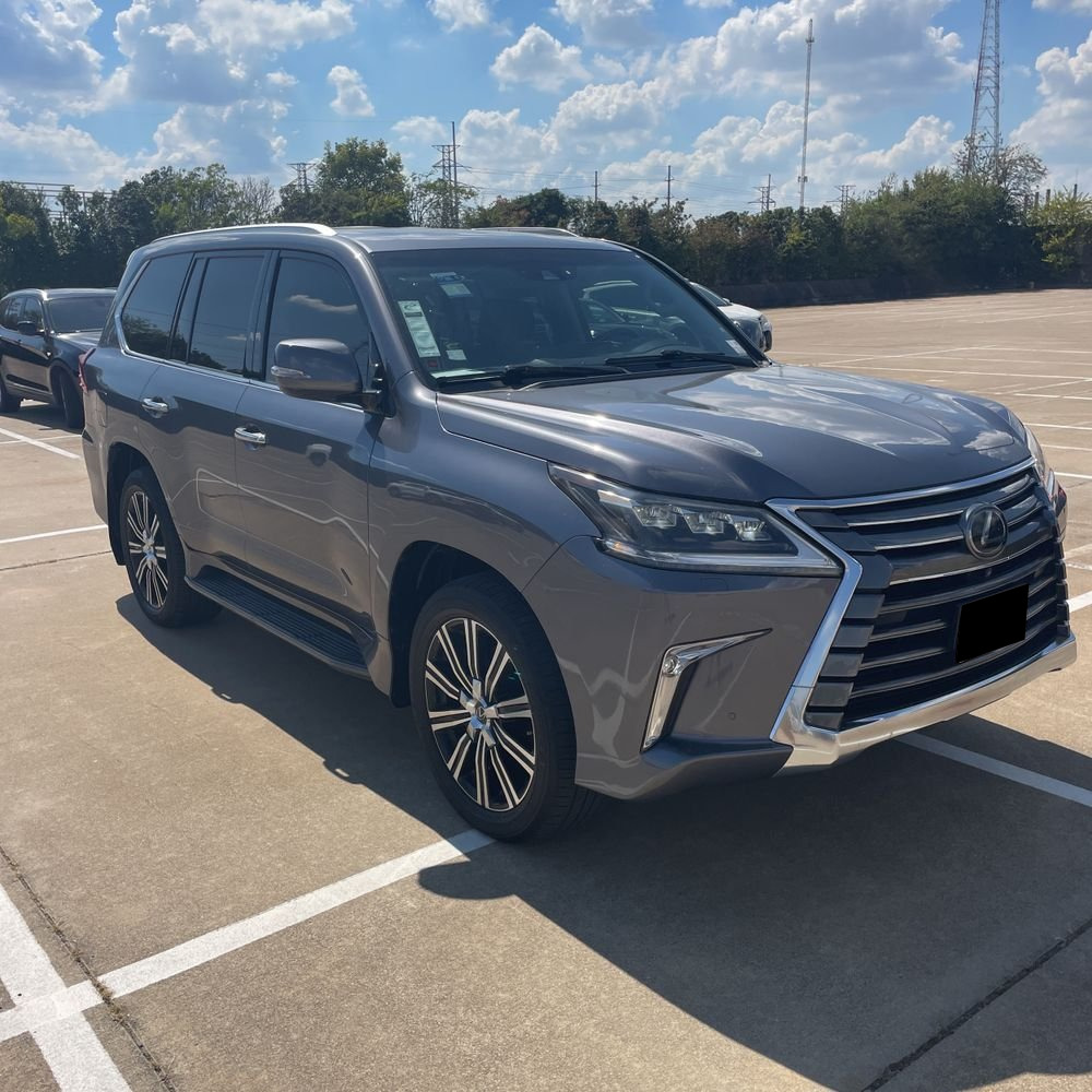 2019 Lexus LX 570 Two-Row