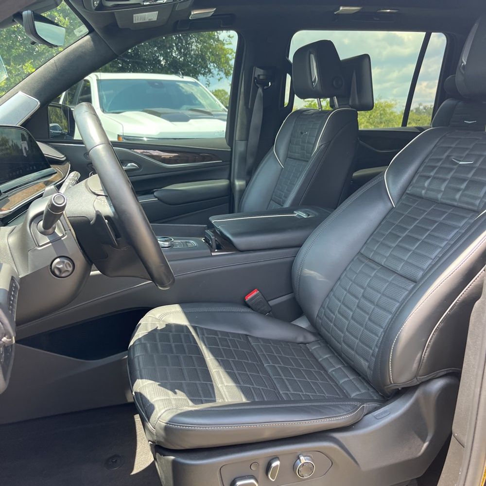 2024 Cadillac Escalade ESV Sport Platinum