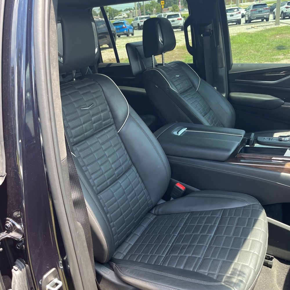 2024 Cadillac Escalade ESV Sport Platinum