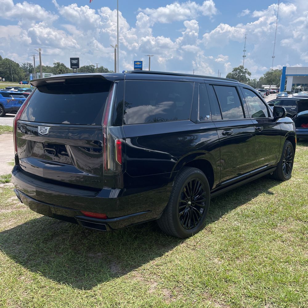 2024 Cadillac Escalade ESV Sport Platinum