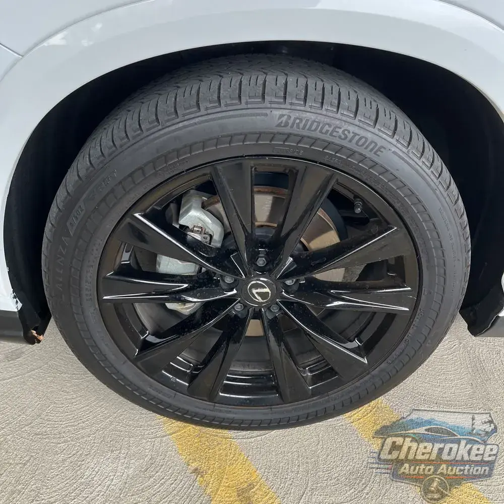 2024 Lexus NX 450h+ F SPORT Handling