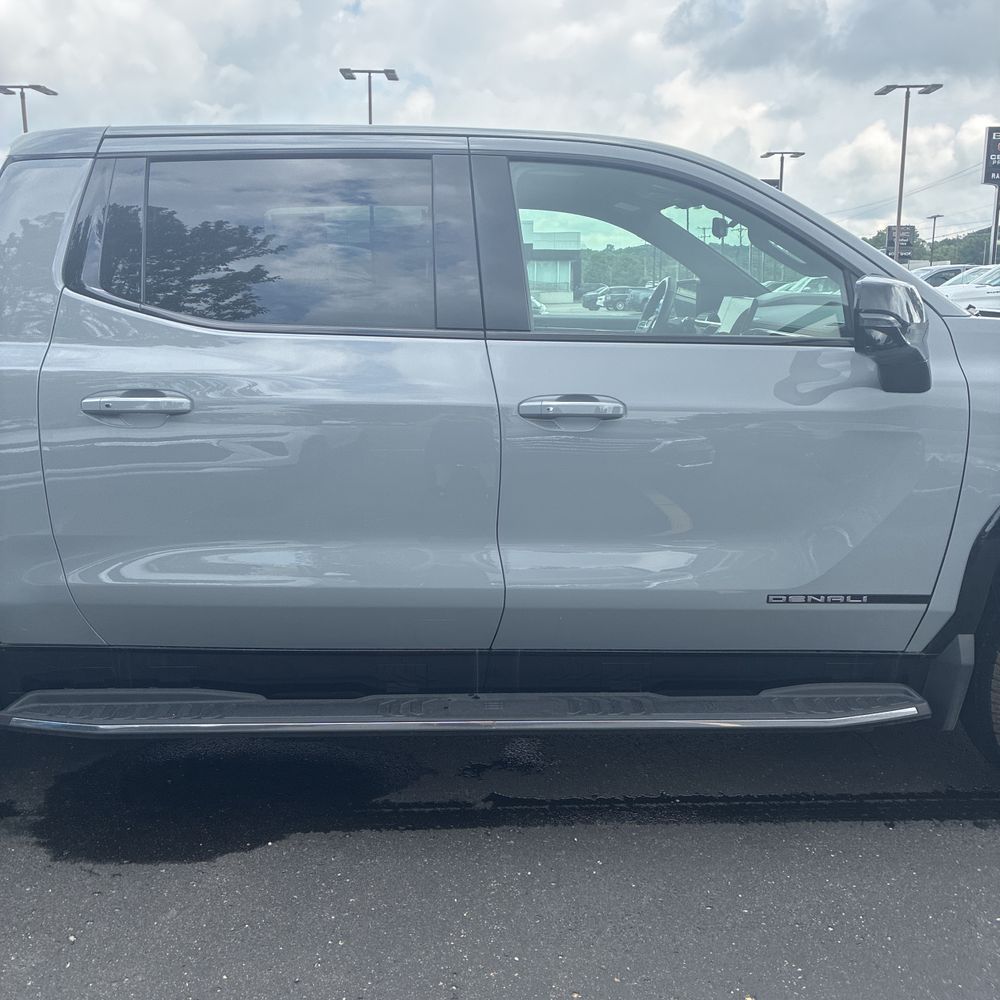 2025 GMC Sierra EV Denali