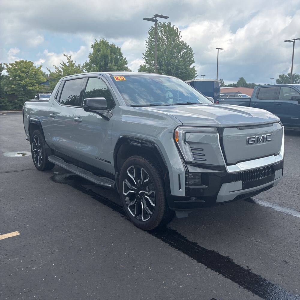 2025 GMC Sierra EV Denali