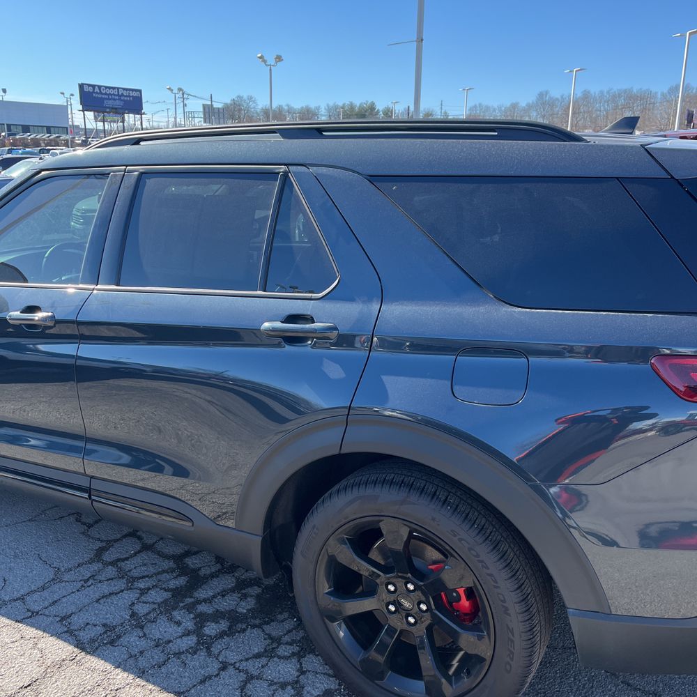 2024 Ford Explorer ST