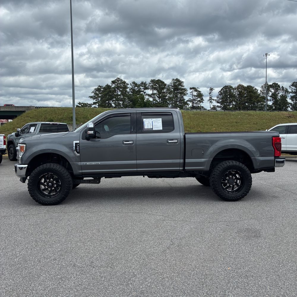 2022 Ford F-350 Super Duty Lariat