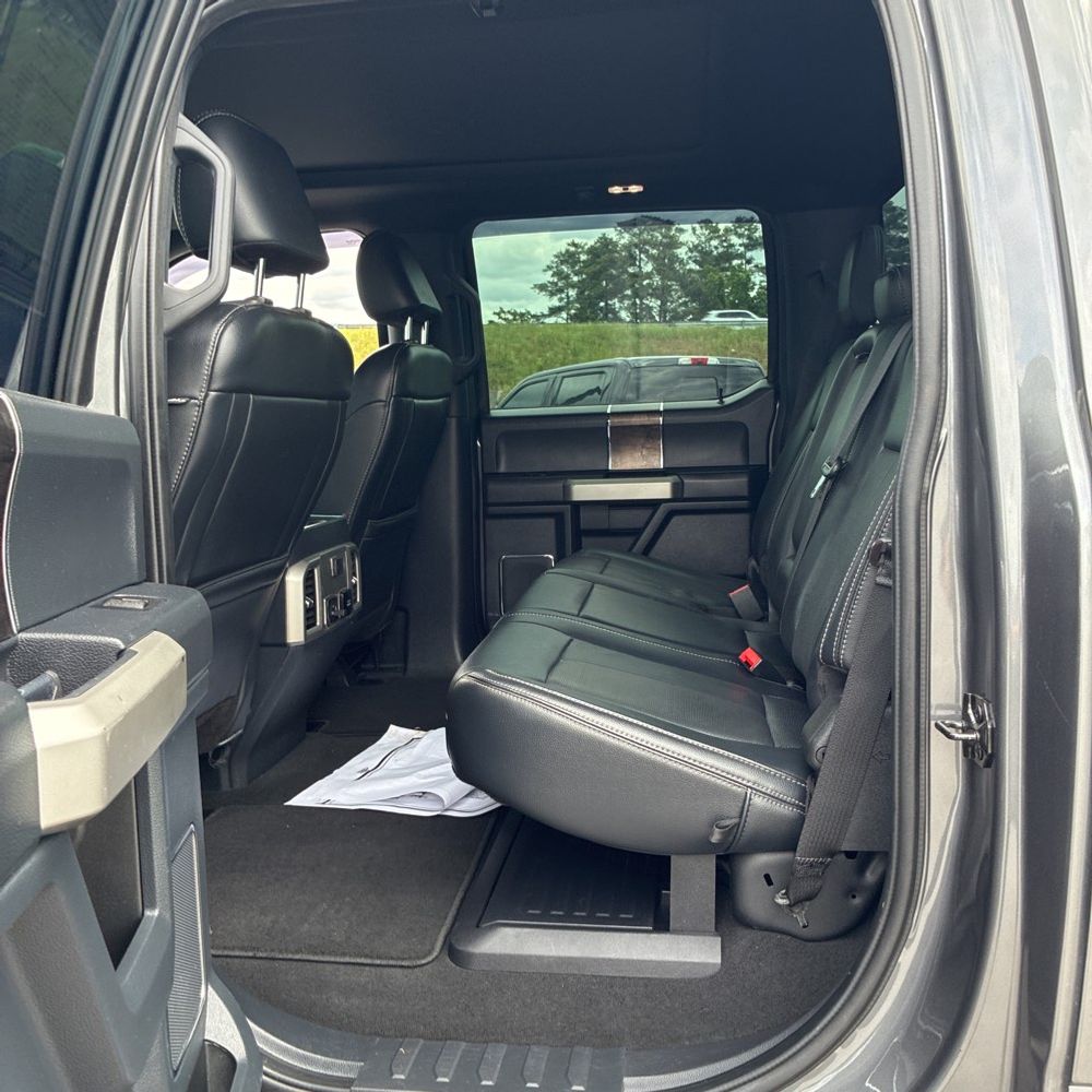 2022 Ford F-350 Super Duty Lariat