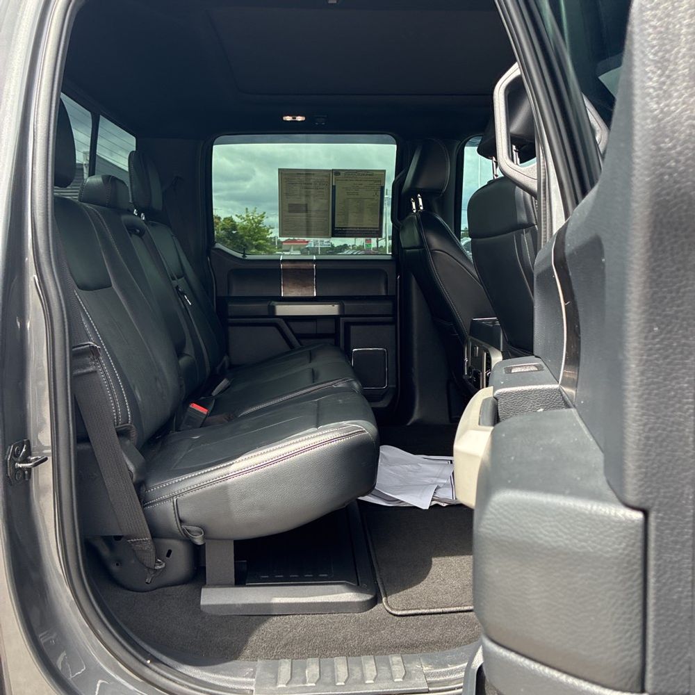 2022 Ford F-350 Super Duty Lariat