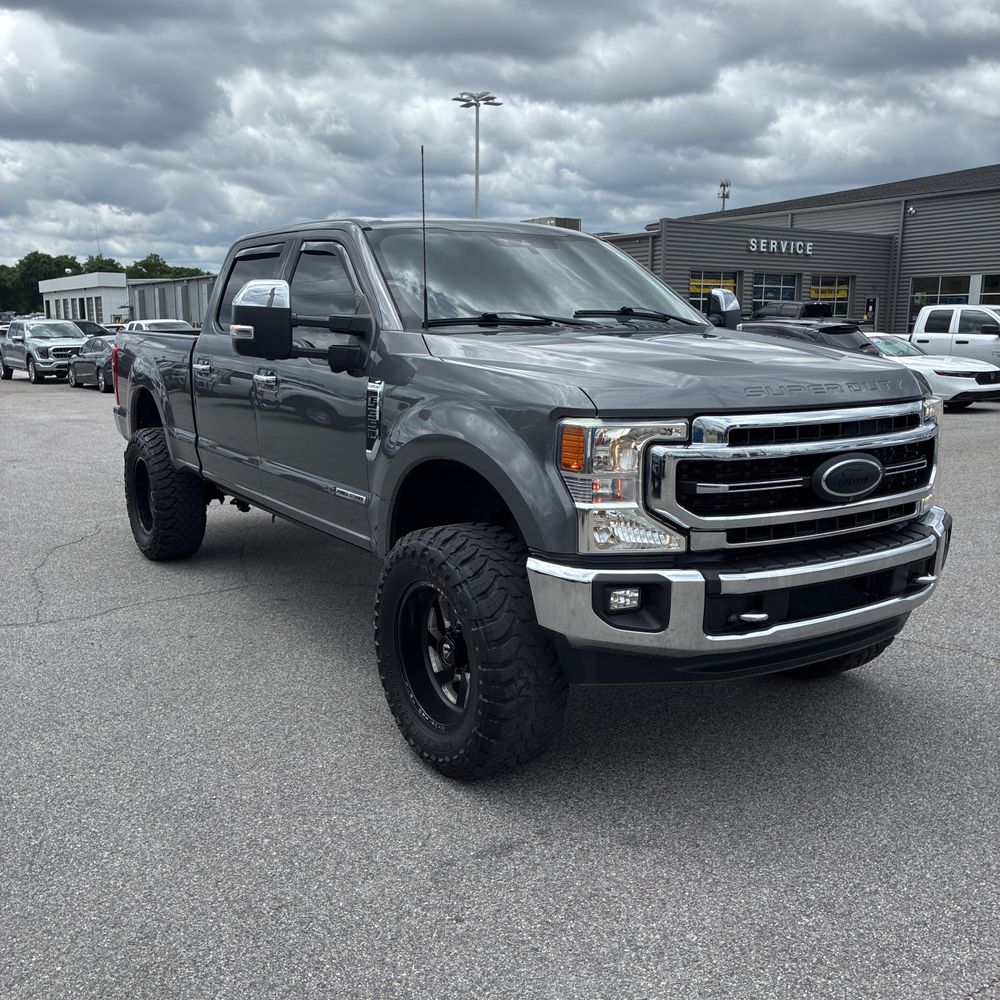 2022 Ford F-350 Super Duty Lariat