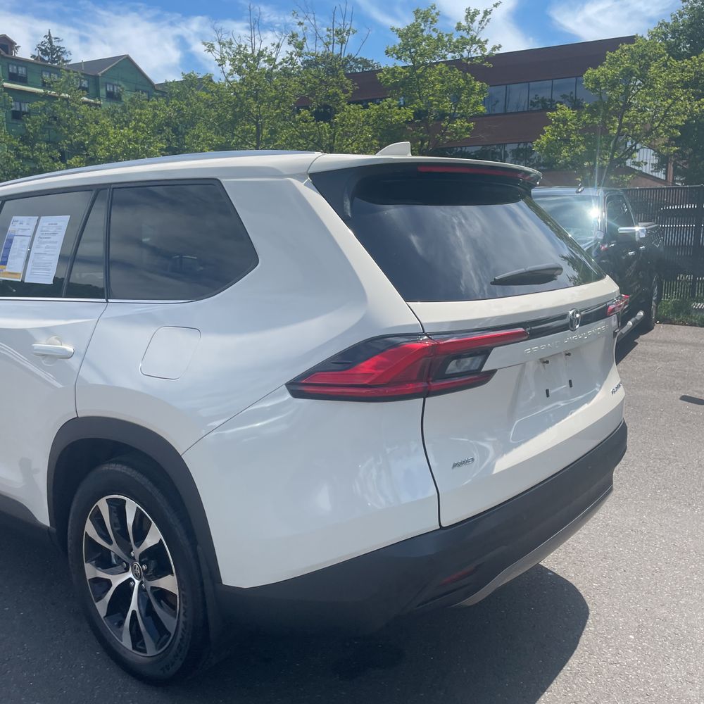 2024 Toyota Grand Highlander Platinum