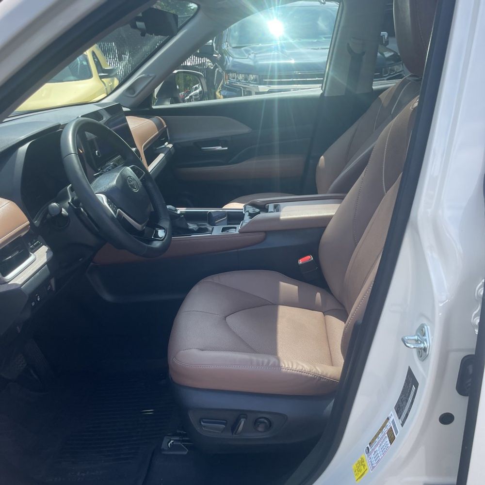 2024 Toyota Grand Highlander Platinum