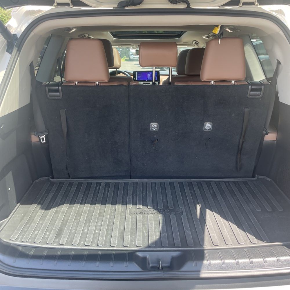 2024 Toyota Grand Highlander Platinum
