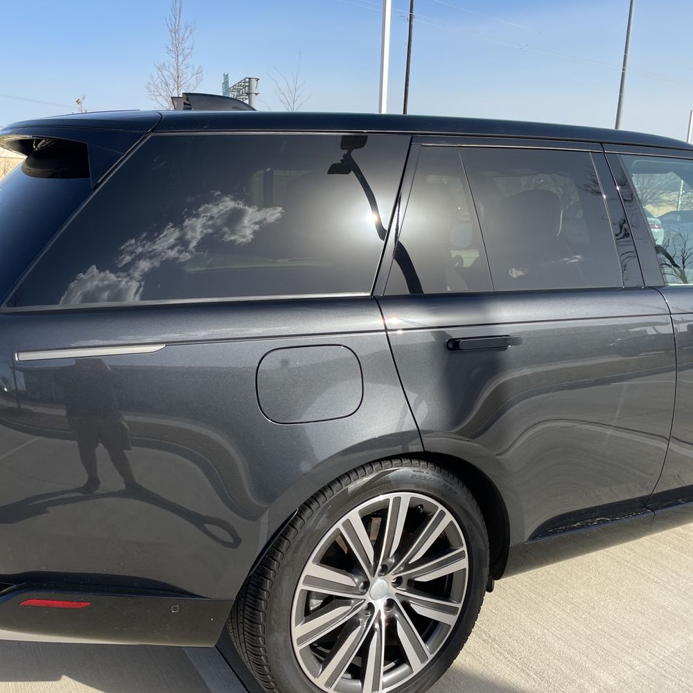 2023 Land Rover Range Rover P530 SE