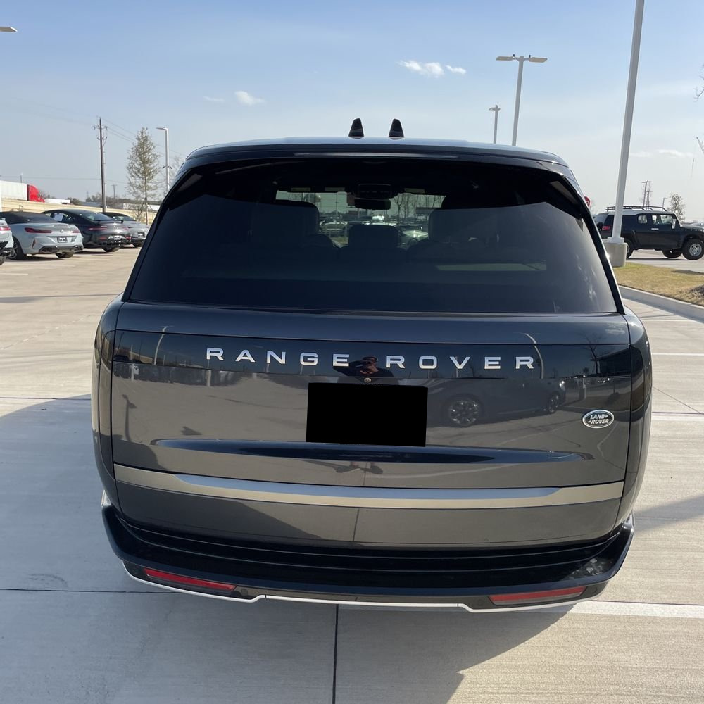 2023 Land Rover Range Rover P530 SE