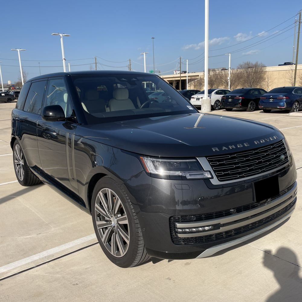 2023 Land Rover Range Rover P530 SE