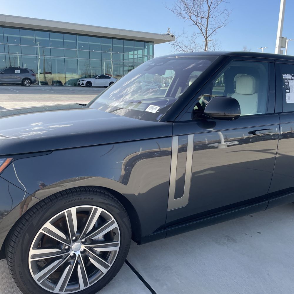 2023 Land Rover Range Rover P530 SE