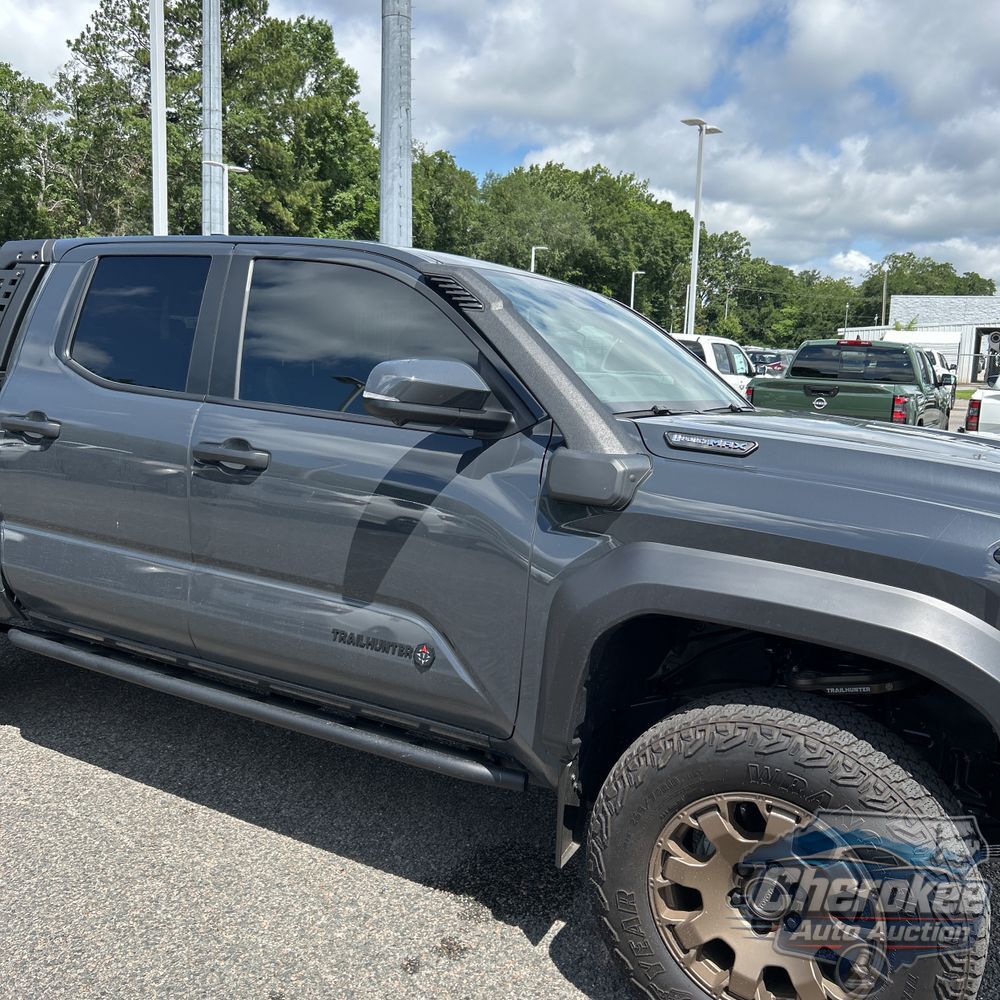 2024 Toyota Tacoma Trailhunter HV