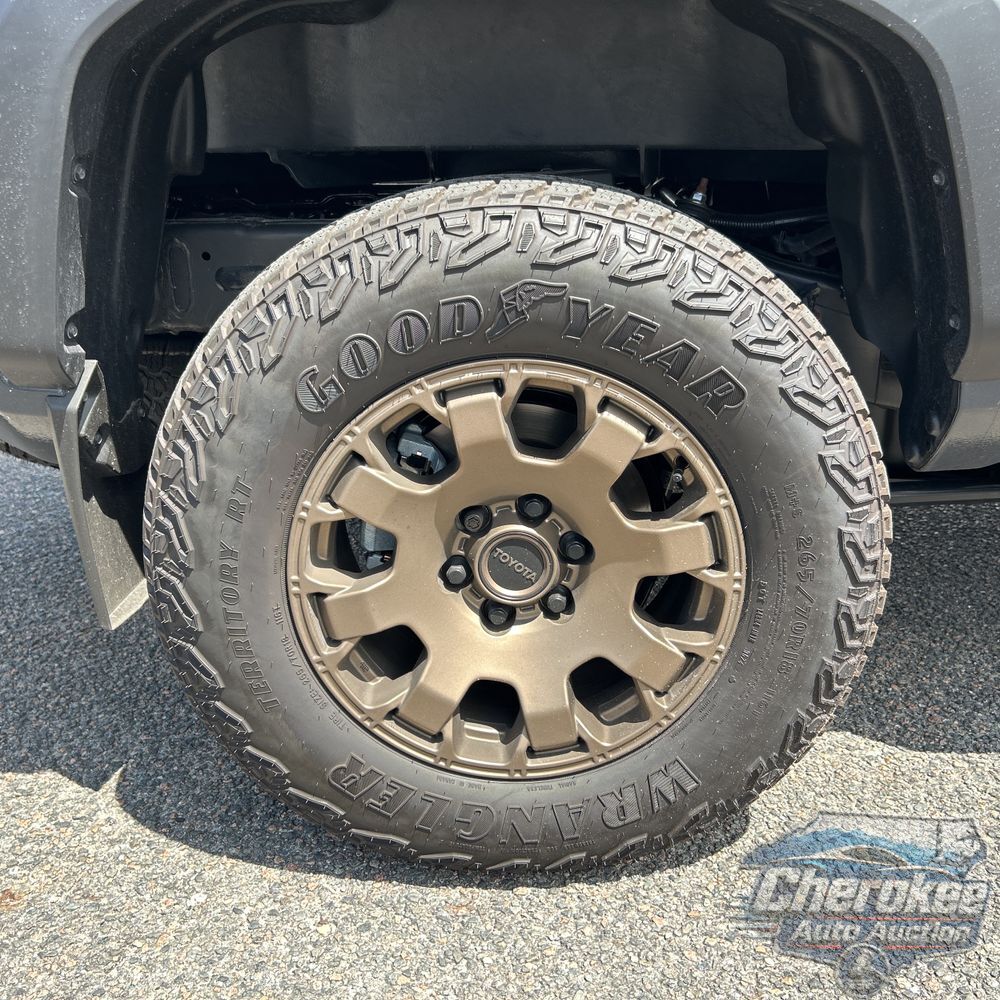 2024 Toyota Tacoma Trailhunter HV