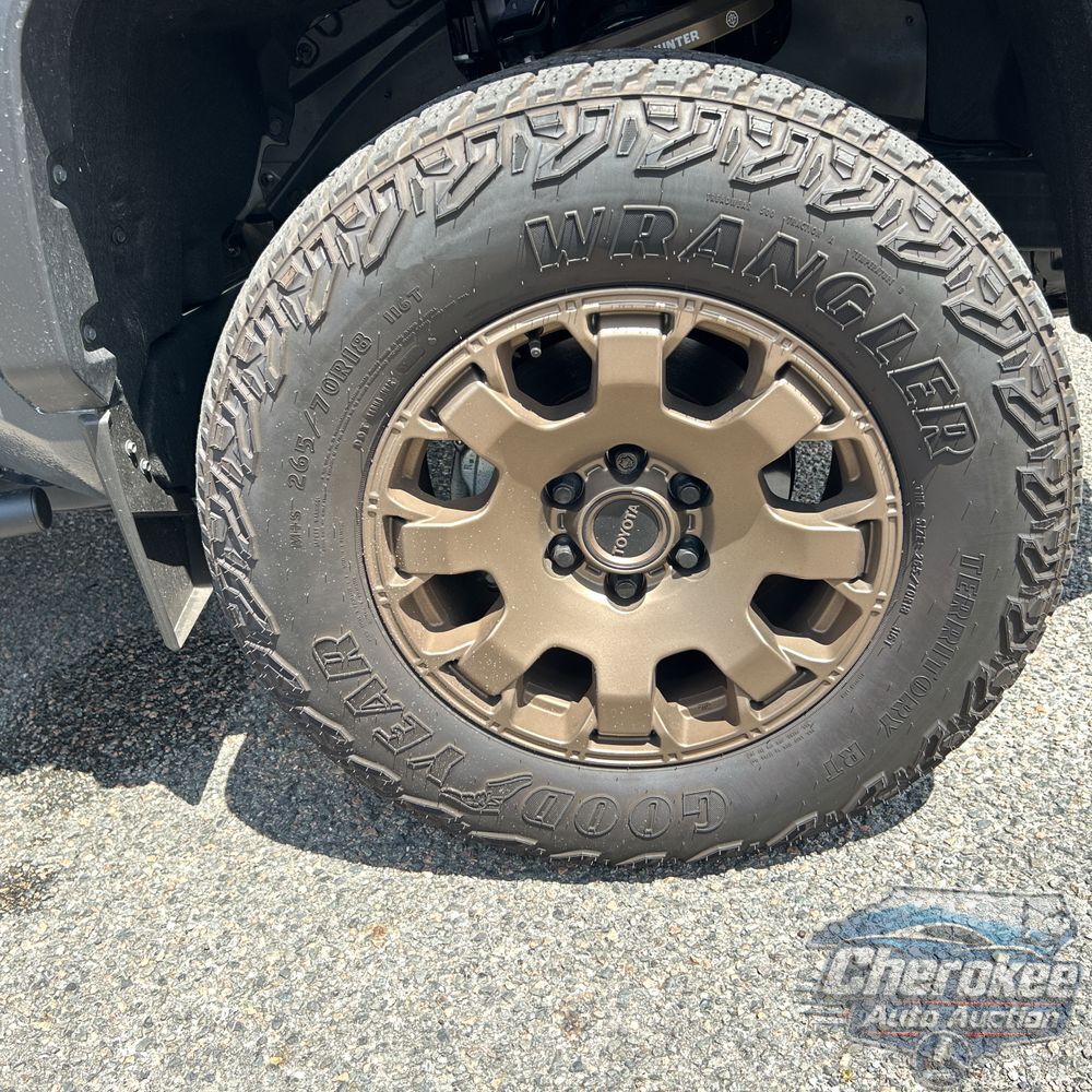 2024 Toyota Tacoma Trailhunter HV
