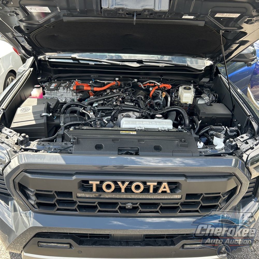 2024 Toyota Tacoma Trailhunter HV