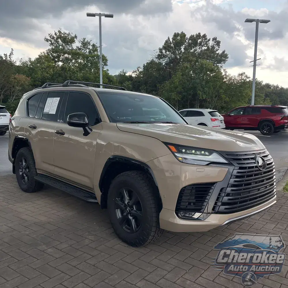 2025 Lexus LX 700h Overtrail