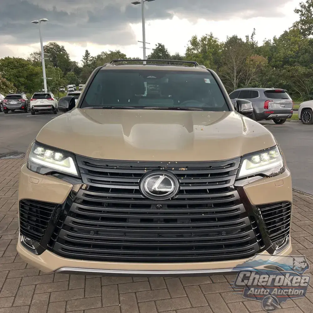 2025 Lexus LX 700h Overtrail