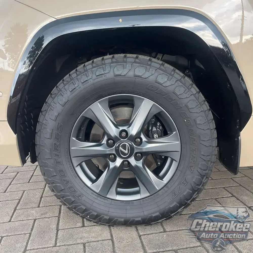 2025 Lexus LX 700h Overtrail
