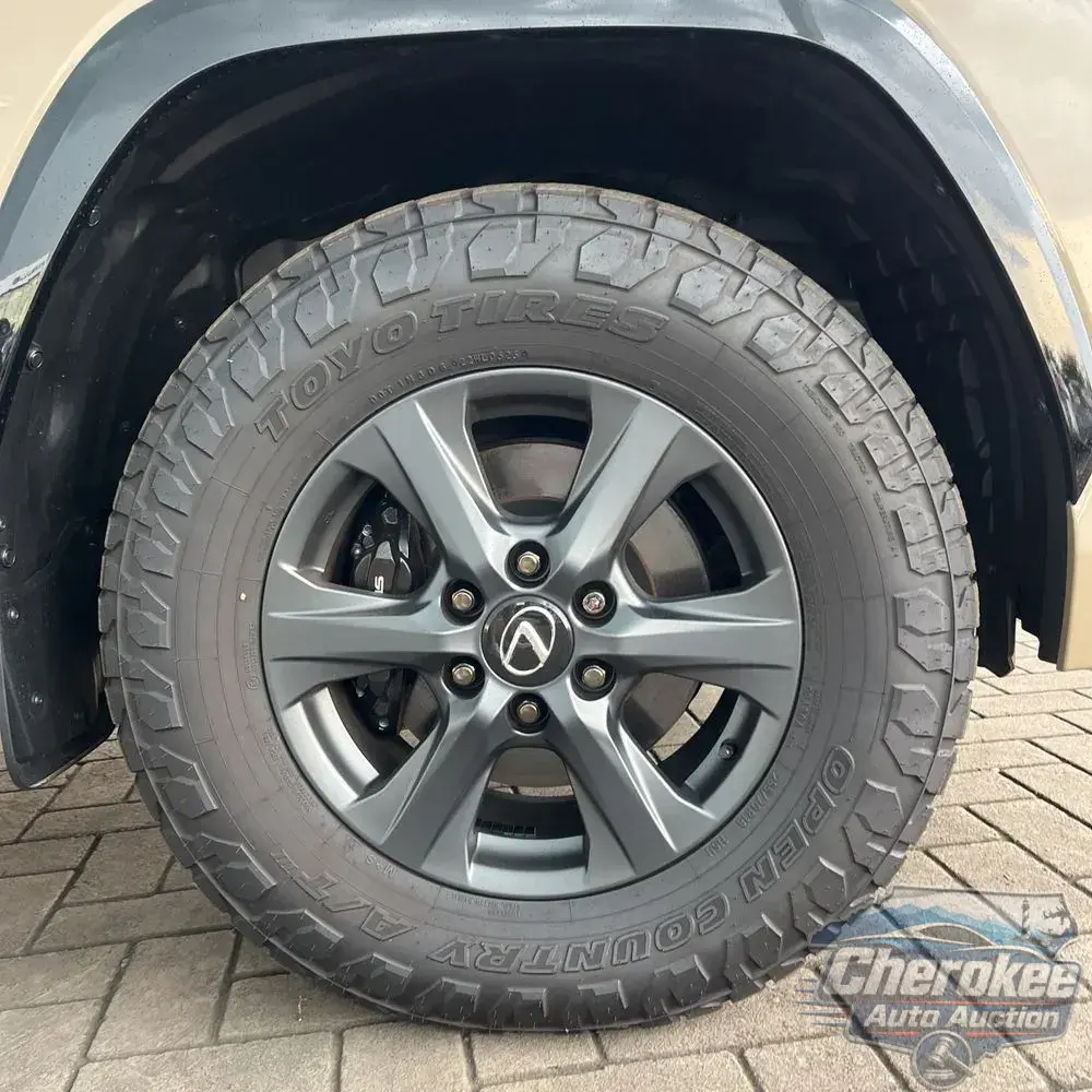 2025 Lexus LX 700h Overtrail