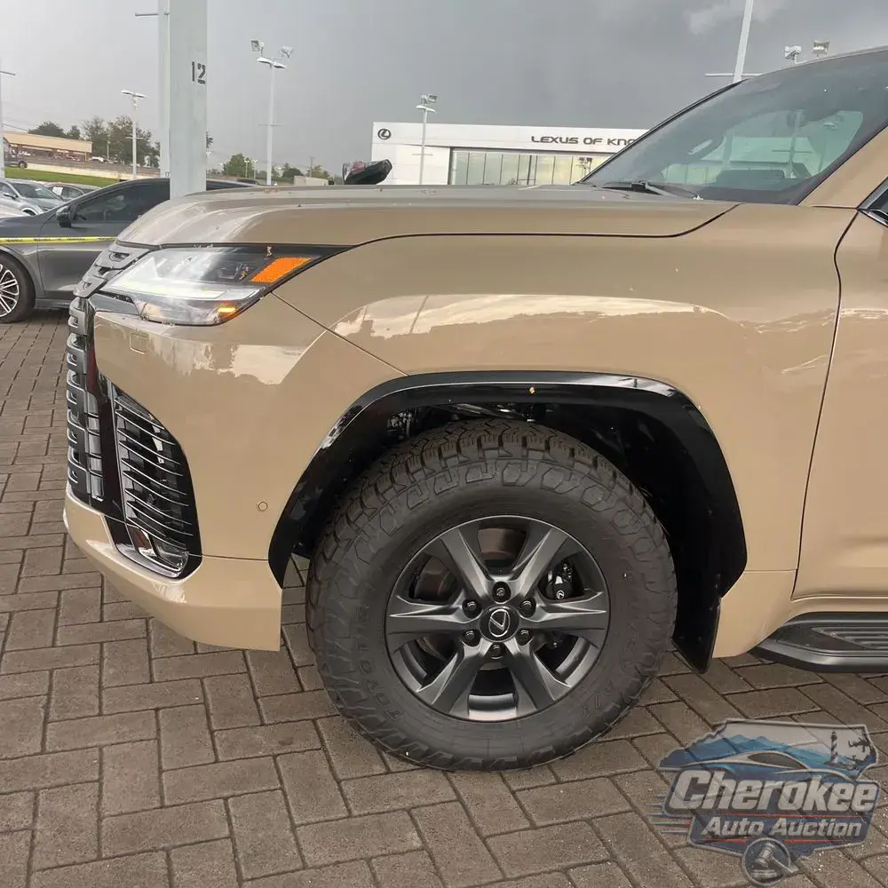 2025 Lexus LX 700h Overtrail