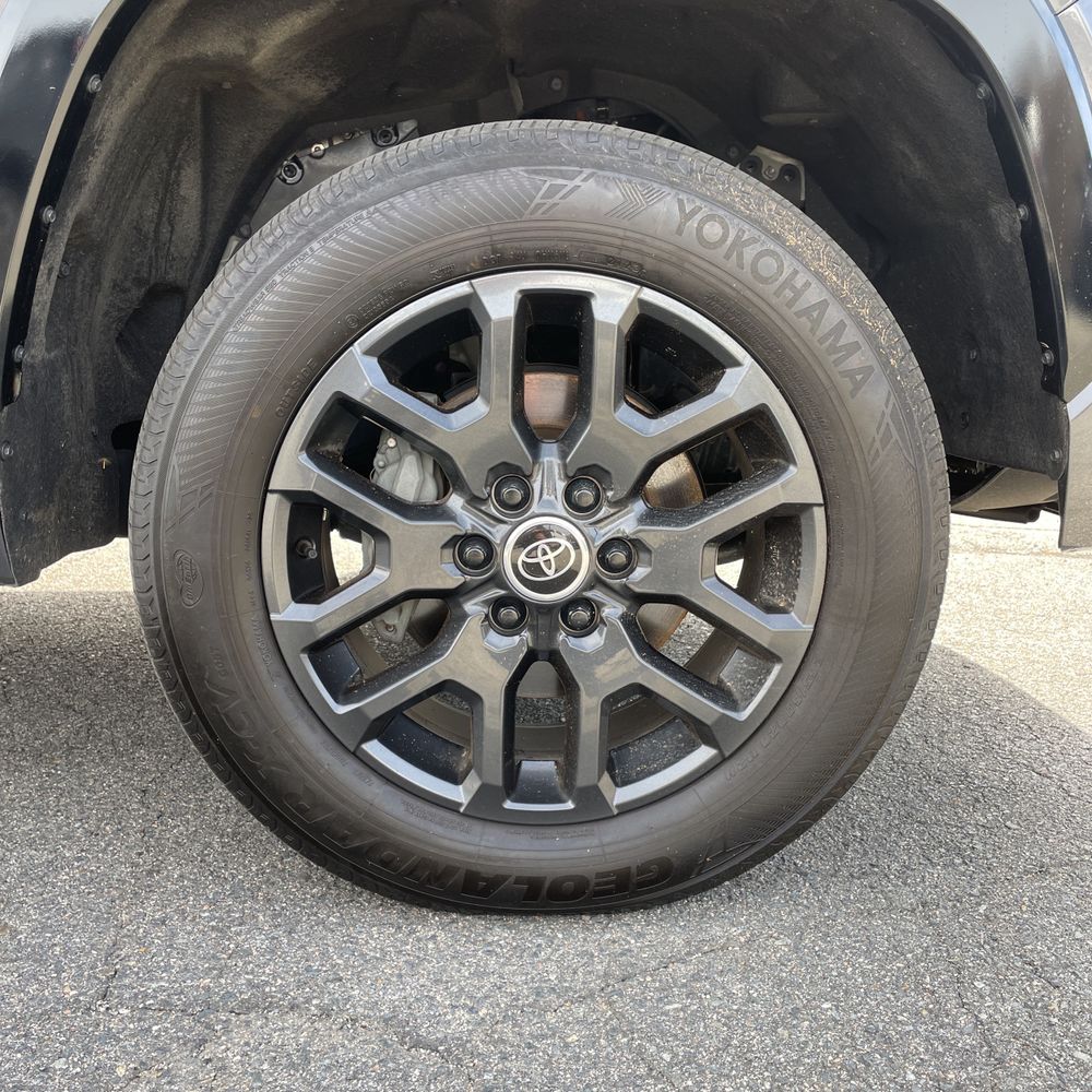 2024 Toyota Tundra Platinum HV