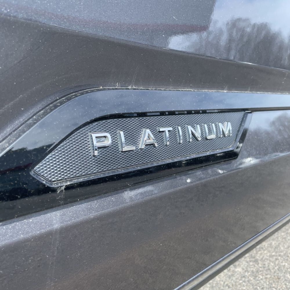2024 Toyota Tundra Platinum HV