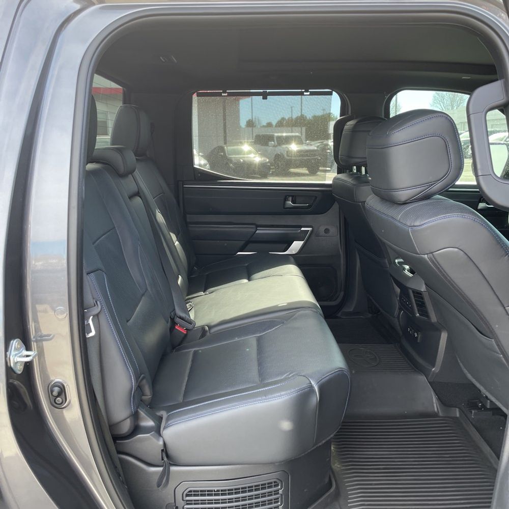 2024 Toyota Tundra Platinum HV