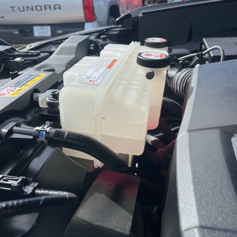 2024 Toyota Tundra Platinum HV