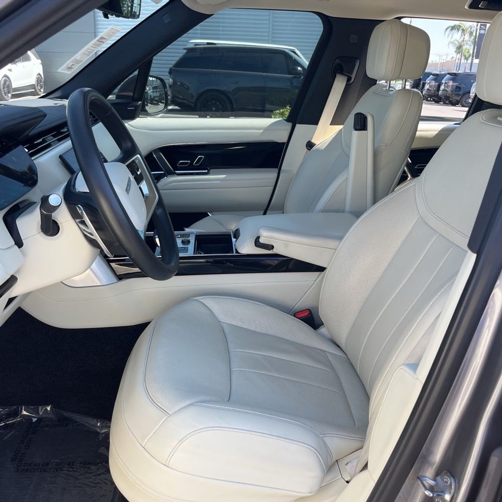 2023 Land Rover Range Rover P530 SE