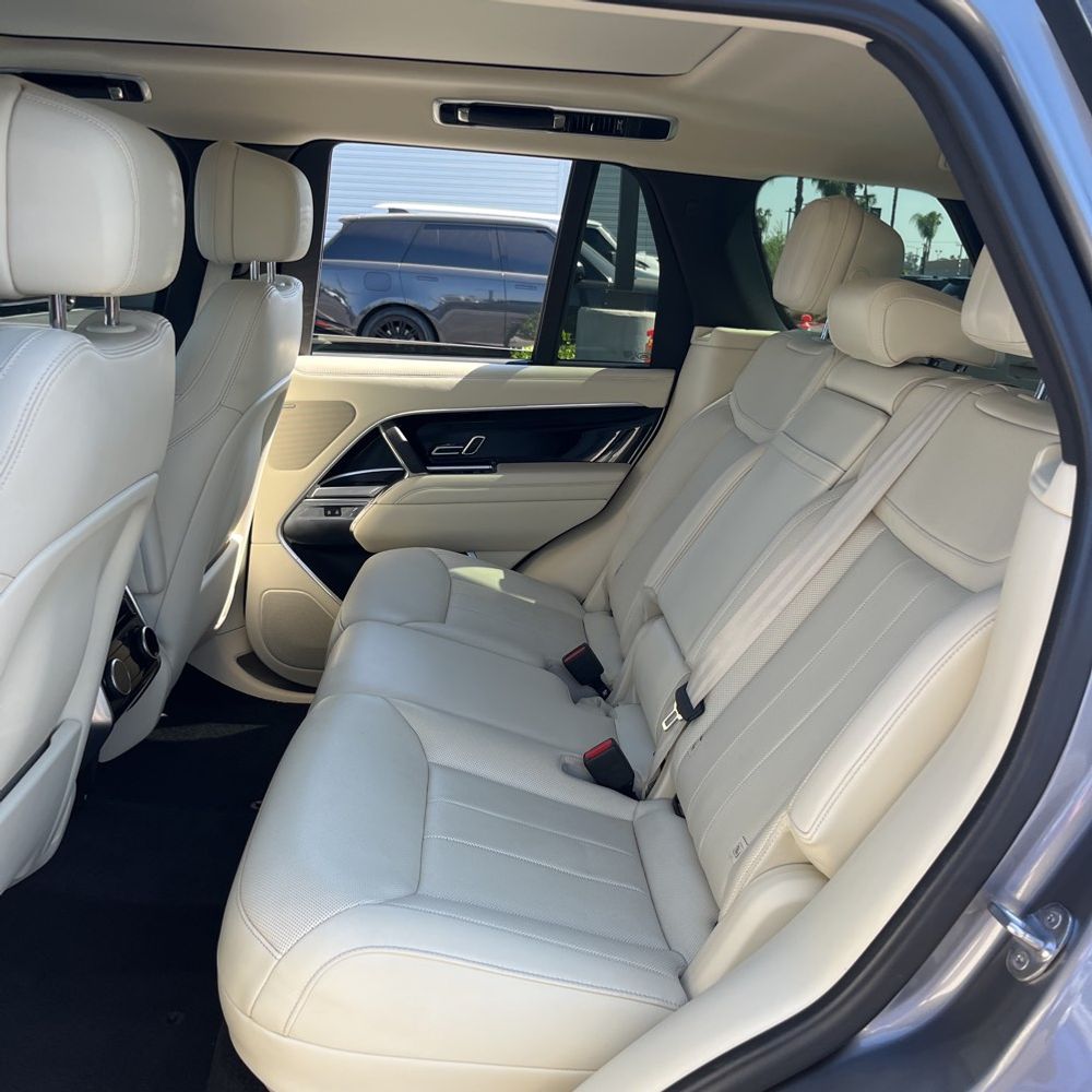 2023 Land Rover Range Rover P530 SE