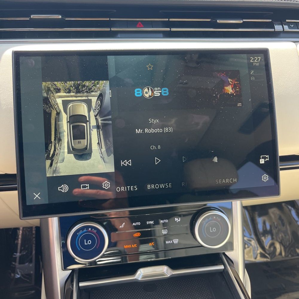 2023 Land Rover Range Rover P530 SE