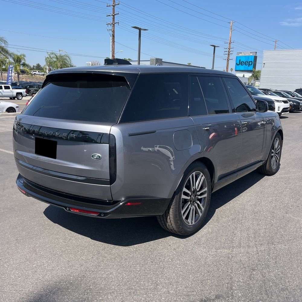 2023 Land Rover Range Rover P530 SE