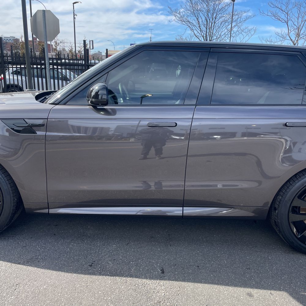 2025 Land Rover Range Rover Sport P460e Dynamic SE
