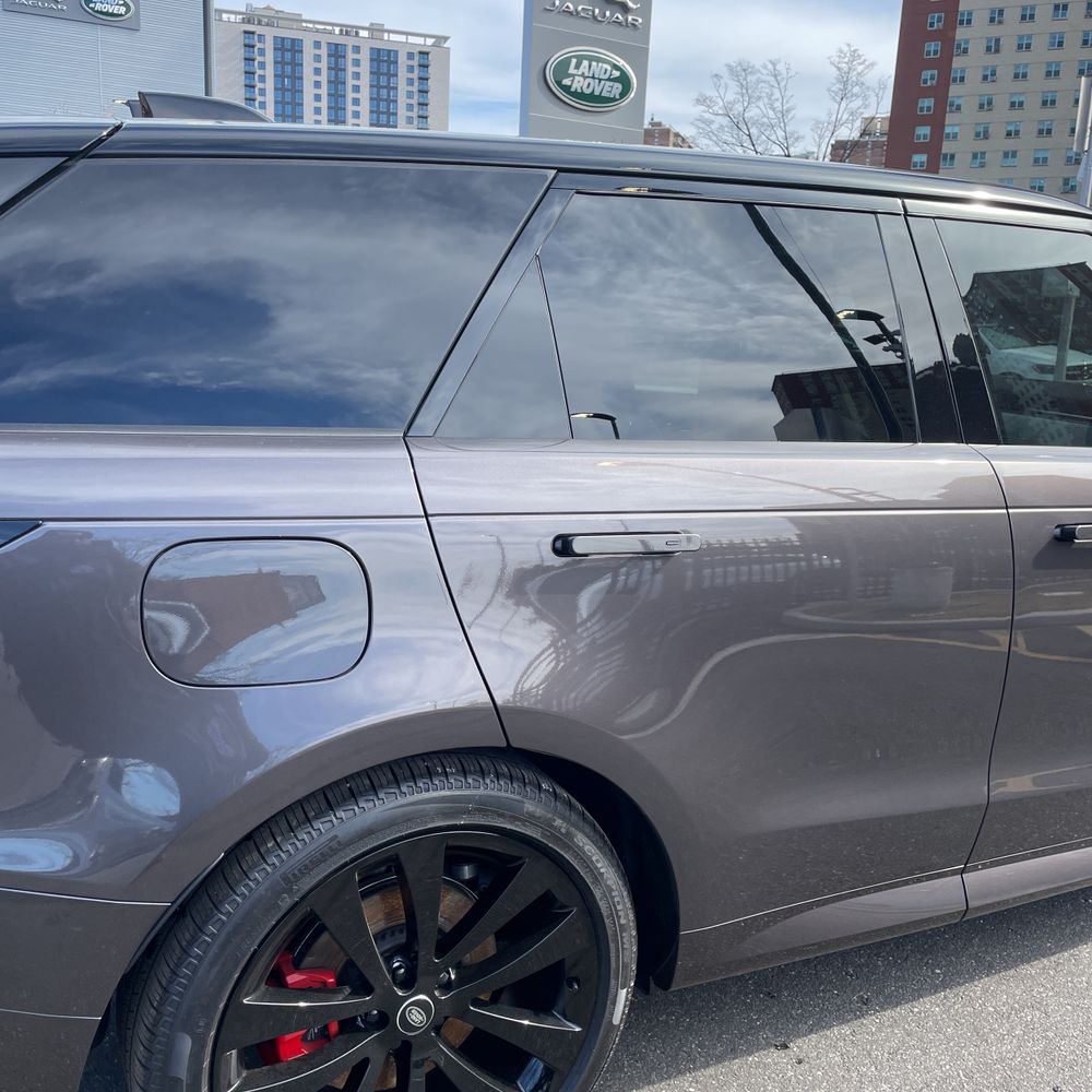 2025 Land Rover Range Rover Sport P460e Dynamic SE