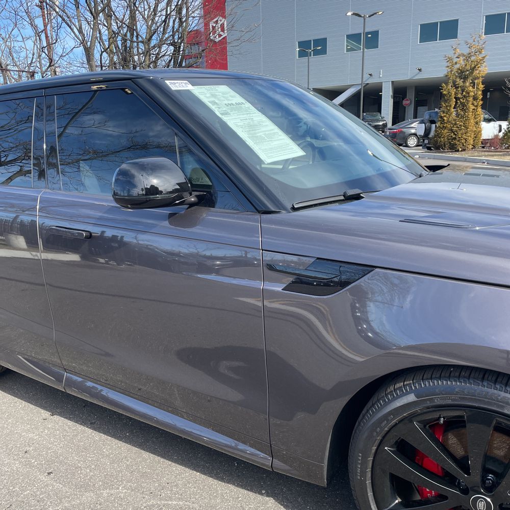 2025 Land Rover Range Rover Sport P460e Dynamic SE