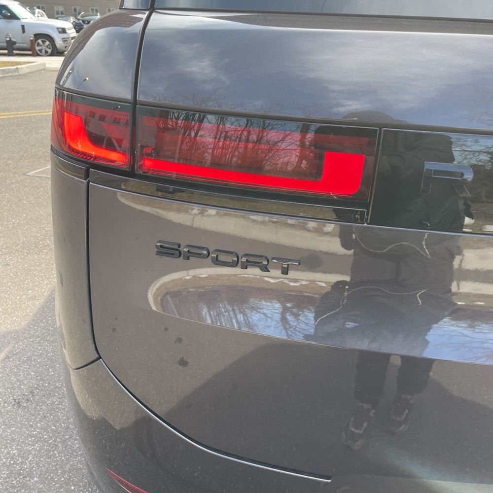 2025 Land Rover Range Rover Sport P460e Dynamic SE