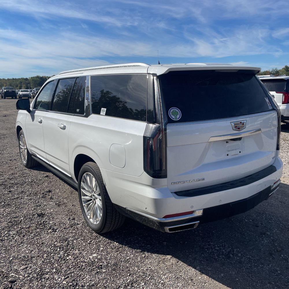 2025 Cadillac Escalade ESV Premium Luxury