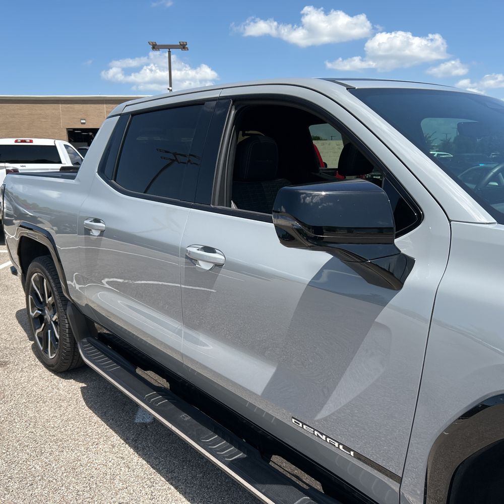 2024 GMC Sierra EV Denali Edition 1
