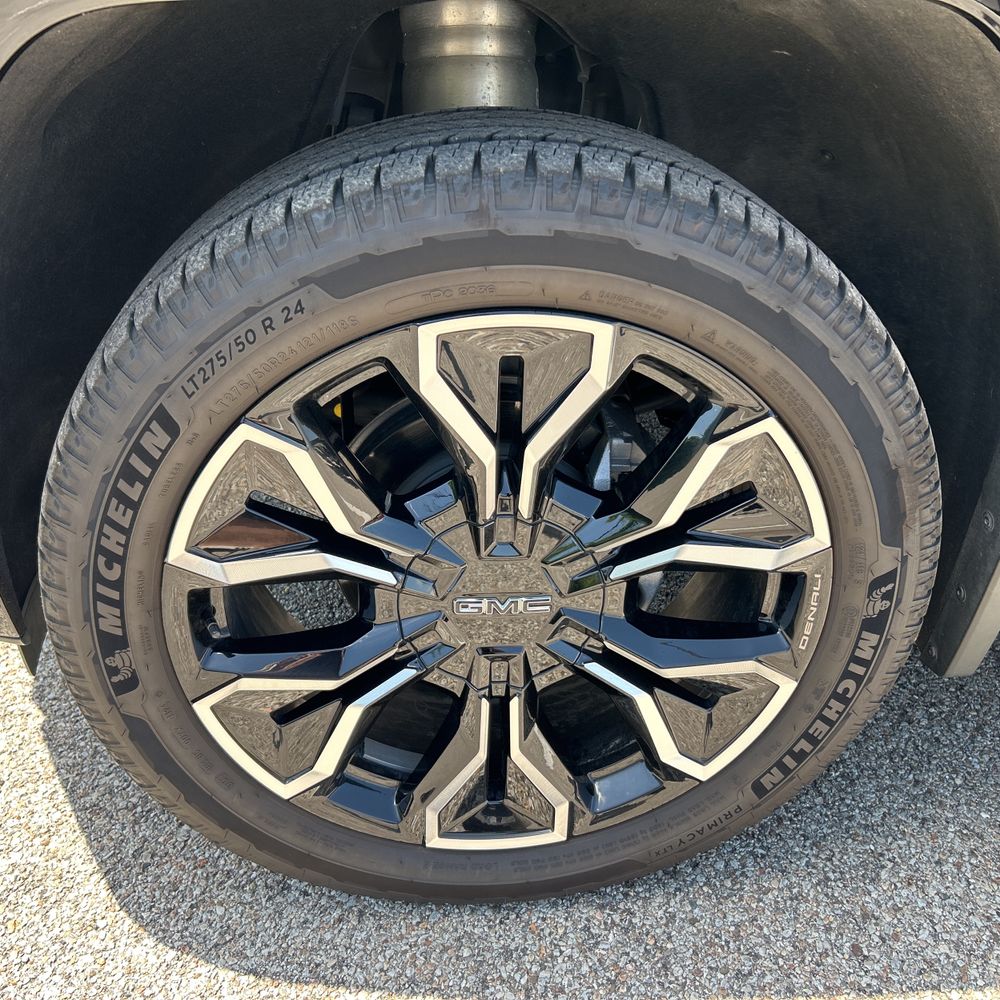 2024 GMC Sierra EV Denali Edition 1