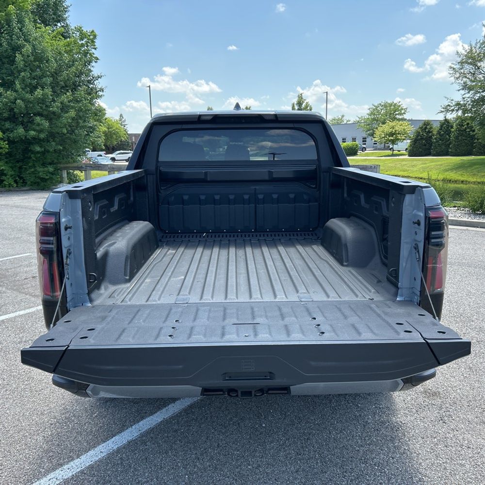 2024 GMC Sierra EV Denali Edition 1