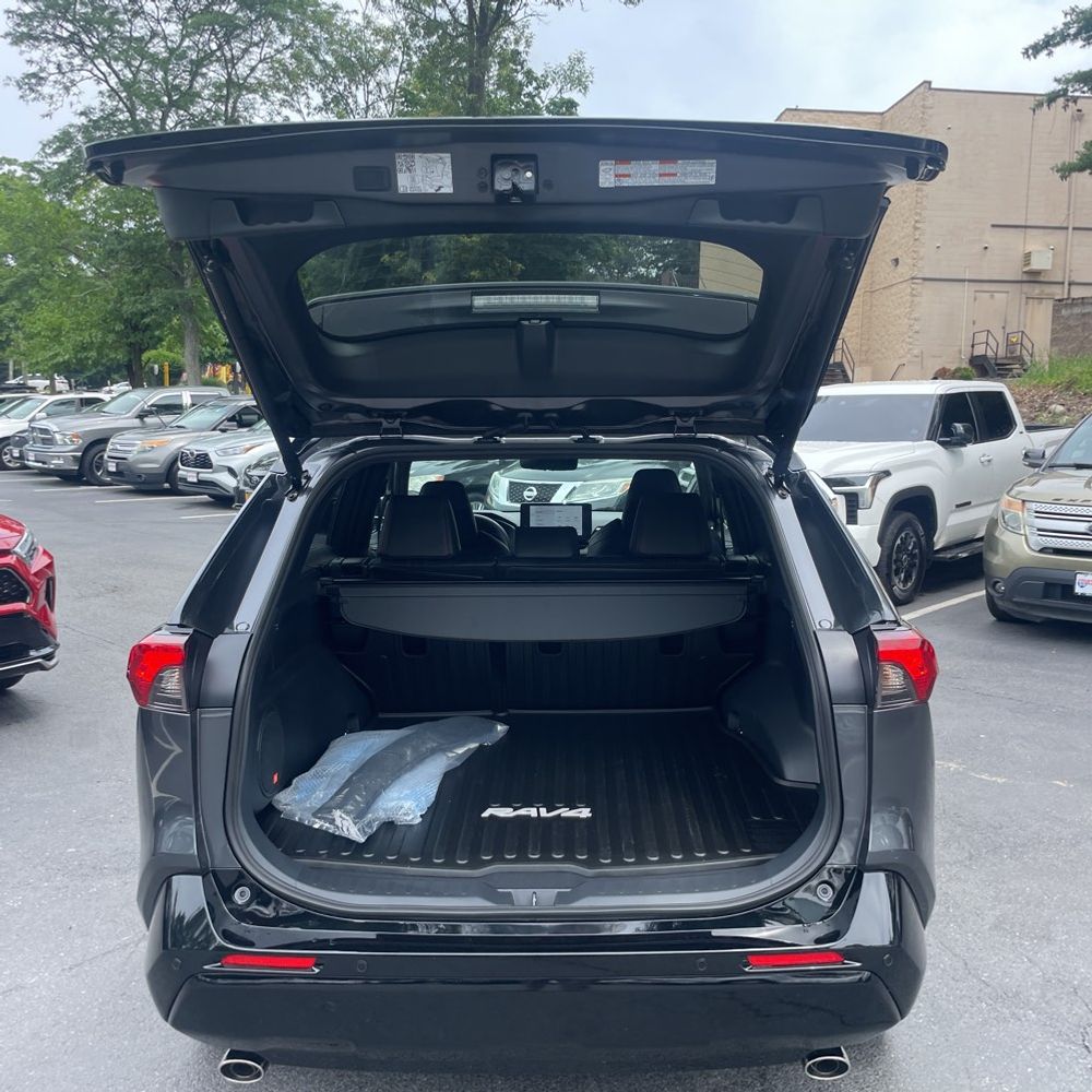 2025 Toyota RAV4 Plug-in Hybrid XSE
