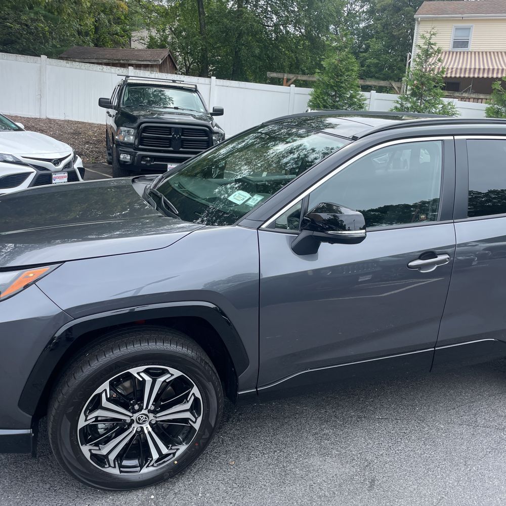 2025 Toyota RAV4 Plug-in Hybrid XSE